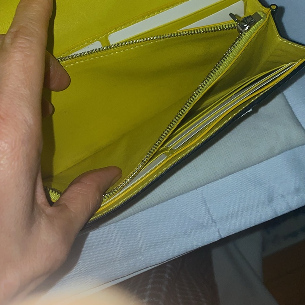 Celine Wallet - Picture 8 of 10